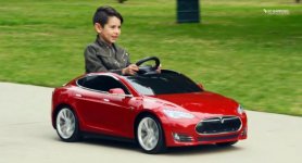 sobarroso_stand_carros_usados_tesla_cria_carro_miniatura_para_crianas_at_aos_8_anos.jpg